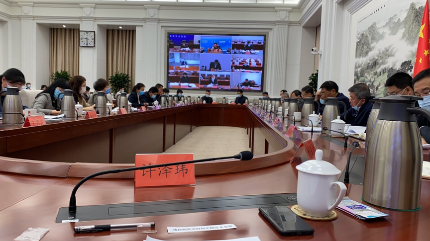 91科技集团许泽玮参加北京市政府领导与市人大代表座谈会